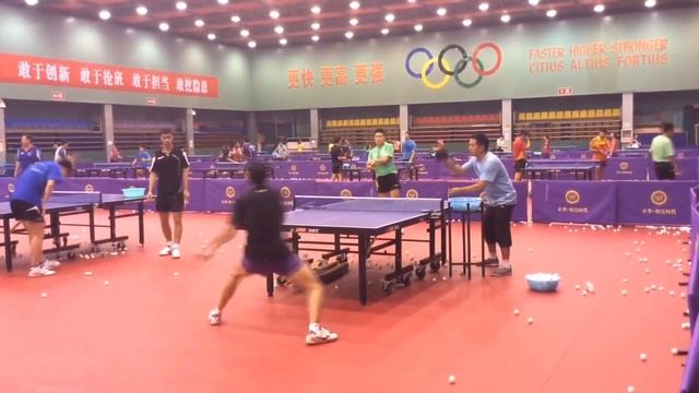 Настольный теннис тренировка Китай. Настольный теннис Китай. Fan Zhendong. Настольный теннис 2020.
