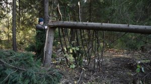 Строим лесное укрытие. Шалаш