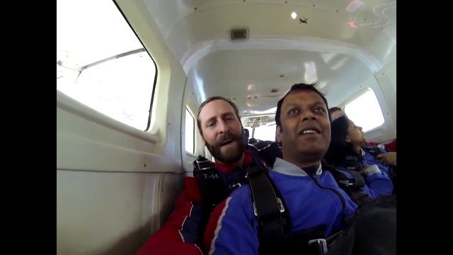 Sameer Saleem's Tandem skydive! смотреть онлайн