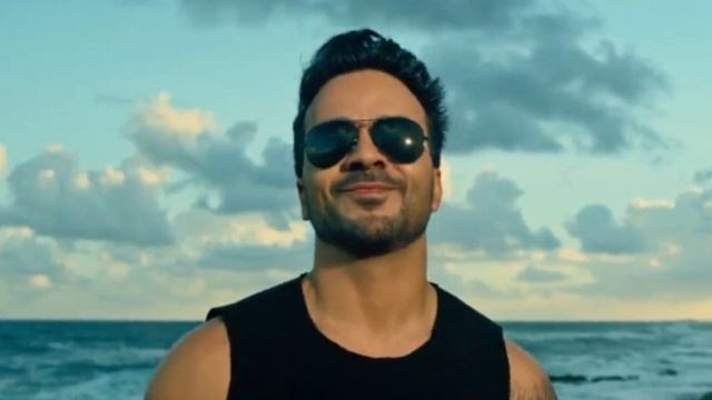 Luis Fonsi - Despacito ft. Daddy Yankee (official video)