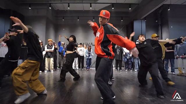 Roll Deep - Hyuna / J-San Choreography смотреть онлайн