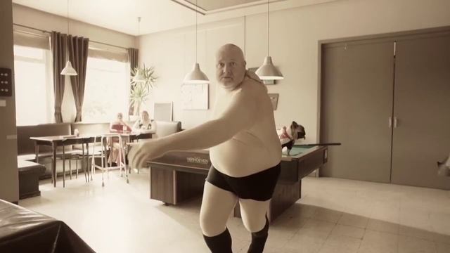 Fedde Le Grand and Holl  Rush - Feel Good (Official Music Video) смотреть онлайн