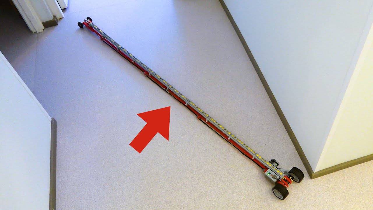 100-цилиндровый LEGO Автомобиль смотреть онлайн