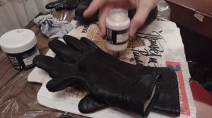 Восстановление покраска кожи перчаток. Финишное покрытие. Краска для кожаных изделий. Казаки, обувь