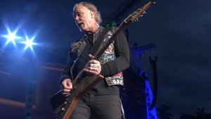 Хэтфилд забыл ноты и мило отреагировал на лажу)