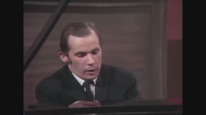 Glenn-Gould-Beethoven-Concerto-No-5-in-E_flat major op.73 Emperor, Part 1