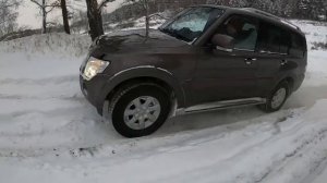 Mitsubishi Pajero IV тест в снегу