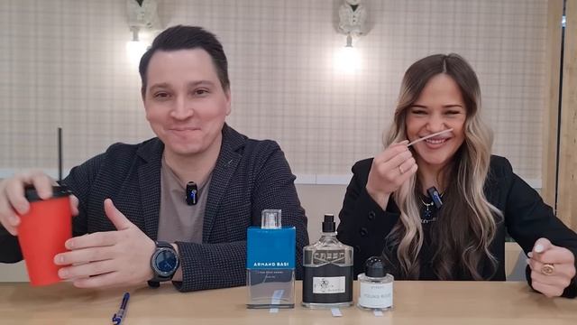 девушка оценивает мои ароматы смотреть онлайн