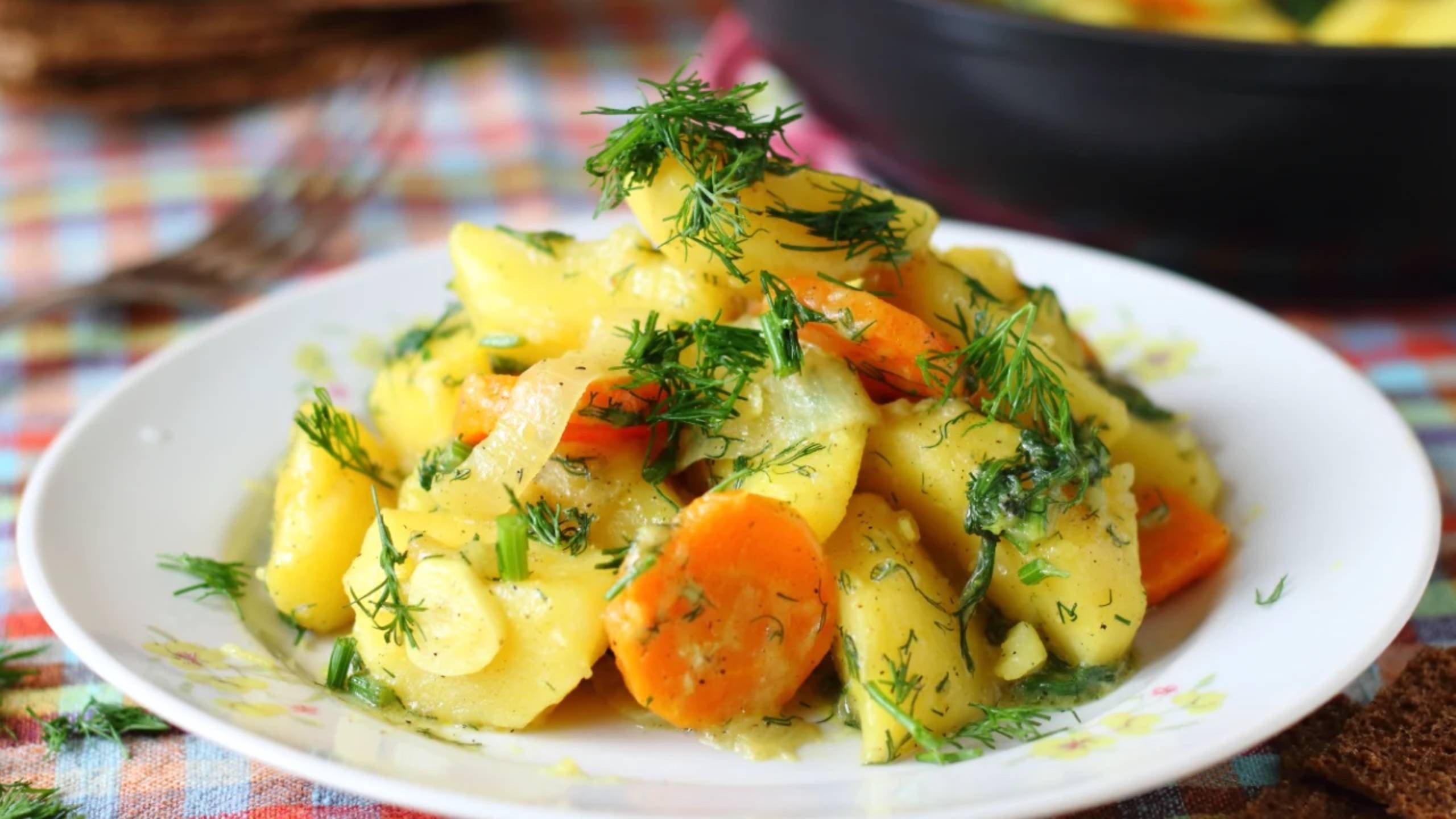 🍲 Тушеная картошка без мяса на сковороде. Простой и быстрый рецепт из картофеля для постящихся.