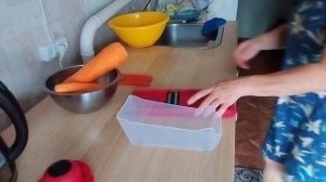 Из города в деревню/Муж рассмешил, мне надо всё большое/Морковный салат/