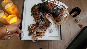 Мои наборы крестиков и пару вышивальных процессов.mp4