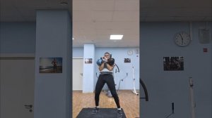 Толчок гирь 24 кг.. 6 минут.. 63 подъёма..