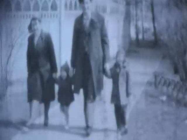 Из домашних архивов. Во дворе и на площади. Ангарск.