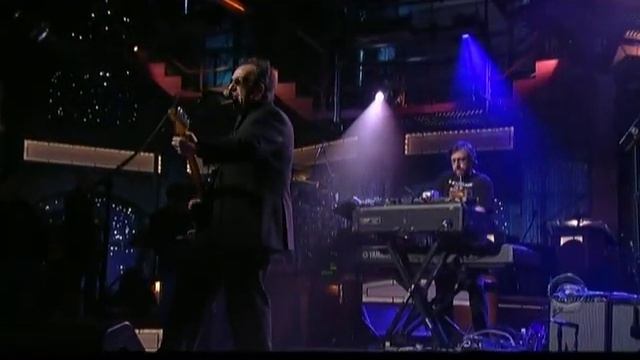 Elvis Costello & The Imposters - Welcome To The Working Week / (I Don't Want To Go To) Chelsea смотреть онлайн