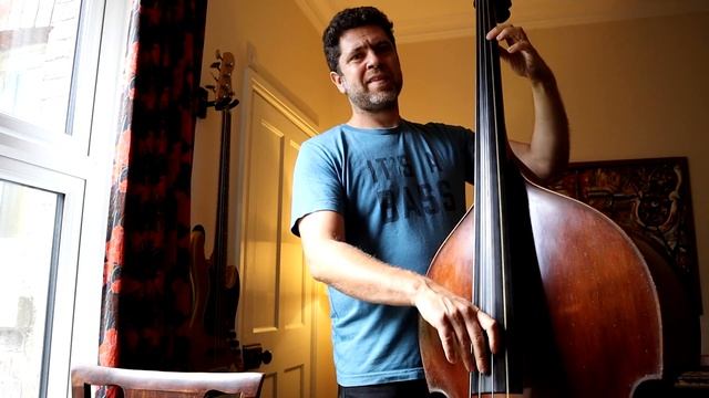 Upright bass solo on I'm Old Fashioned with Drum Genius (Paul Motion) смотреть онлайн