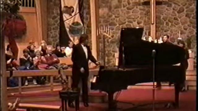 O. Slobodianyk - pianist, O. Chmyr - baritone,L. Krupa - pianist, A. Brytan - violin смотреть онлайн