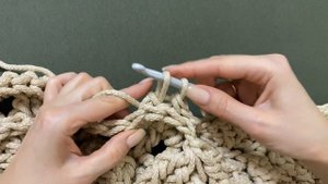 РИСБН- СБН – рельефный изнаночный столбик без накида