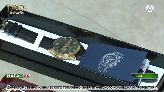 В правительстве региона наградили 9-летнюю Хадиджу Дзаурову за спасение младшего брата.