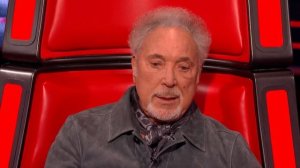 SIR TOM JONES SINGS 'WITH THESE HANDS' IN BLIND AUDITIONS ! NAILS IT!🤩| The VOICE UK 2021