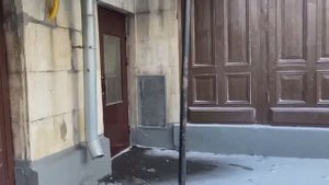 Как дойти от железных ворот до ресепшн
