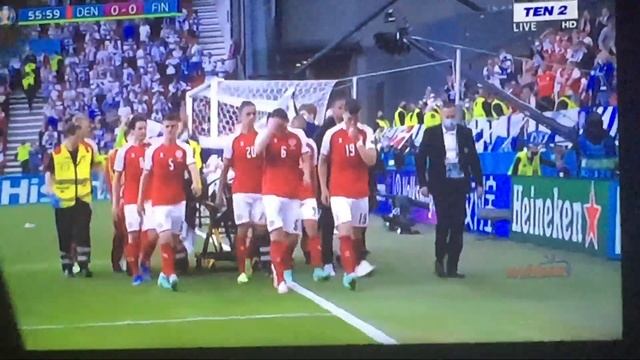 Denmark player Eriksen collapsed on pitch.Scary moment Pray for Eriksen смотреть онлайн