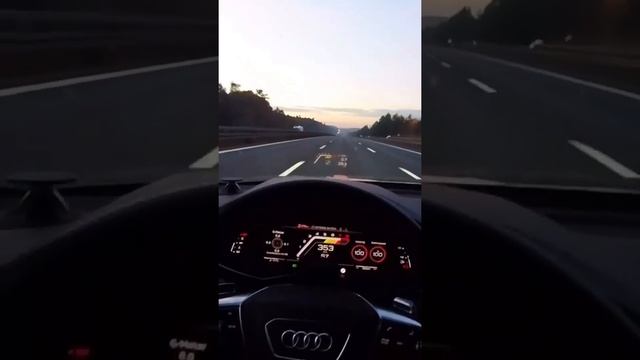 Audi RS6 Avant Мощность 746 кВт  1015 л.с. Максимальная скорость 360 кмч