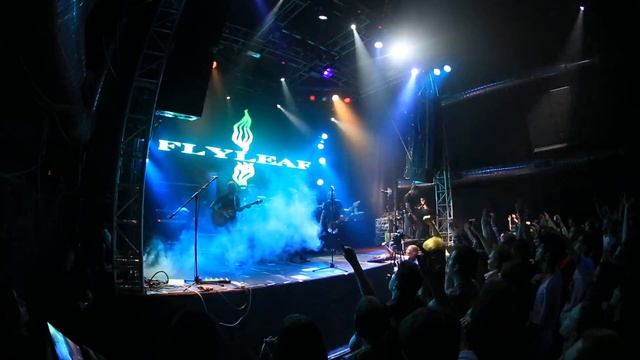 Flyleaf - Fully Alive (Live @ Moscow Hall, Moscow, Russia, 19.09.2013) смотреть онлайн