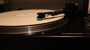 Radiohead - Kid A (On an AT-VM95E)