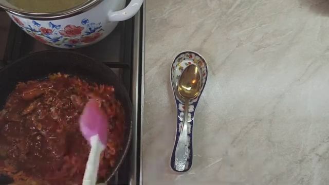 Борщ с килькой и с кислой капустой, просто и вкусно!