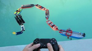 10 соединенных LEGO-лодок = Лодочный поезд