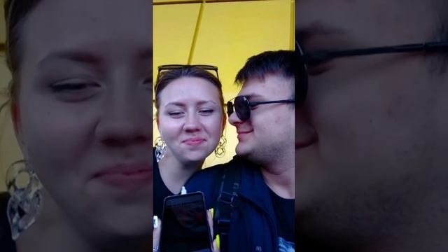 зацеловал