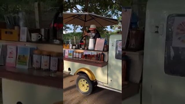 Food truck
Coffee mobile
Мобильная кофейня