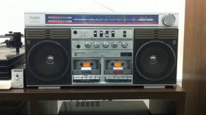 Toshiba RT-S84 BomBeat (проверка радио)