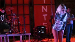 Radio Gaga (Queen/Lady Gaga tribute) - Shallow
