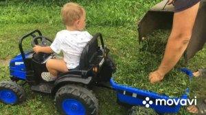 Подарок сыну!))) Детский электротрактор)))