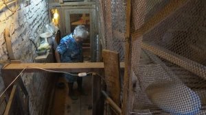 Бабулька развлекается