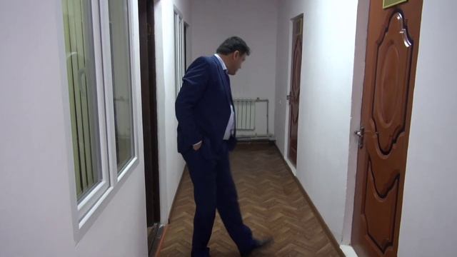 КУ БИНУМ АСАБИ ҲАМИ МАРДАК МЕБАРДОРА 😀😀😀 смотреть онлайн