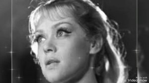 (2)... Слушаю...  Алиса Фрейндлих... поёт...