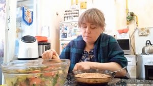 Выгуливать пора меня и машину, еду в соседний город/Заехала по магазинам и в валберес за Подаркам