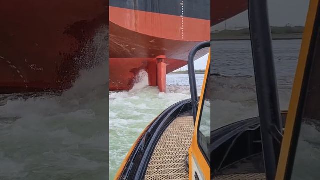 CLOSE UP😱 - Spinning Ship Propeller From Large Ship