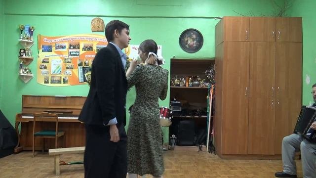 Фольклорно-музыкальная композиция по мотивам советских фильмов  
