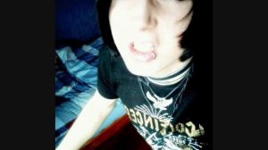 My first kiss.. emo boy style.wmv