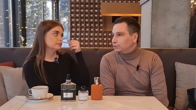 Девушка оценивает мои ароматы смотреть онлайн