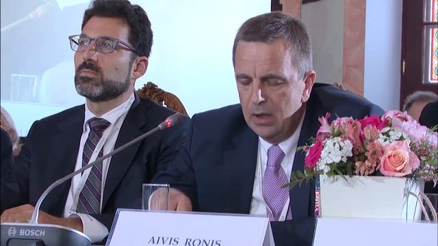 Mr Aivis Ronis смотреть онлайн