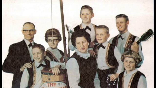 The Enneking Family Singers 4/4 смотреть онлайн