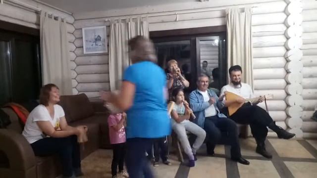 Импровизированный концерт ансамбля юных дарований смотреть онлайн