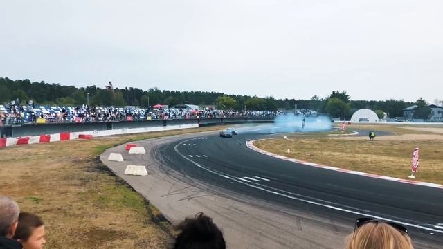 ФЕСТИВАЛЬ ЖиФЕСТ х No Drift No Fun 2022 / Тысячи жигулей и дрифтеров в одном месте! смотреть онлайн