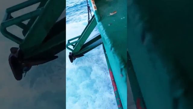 ship propeller in action#bantayanisland#travel#shortsfeed#trending#viral#shortvideo