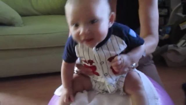 Working out with Grandma Debbie! смотреть онлайн