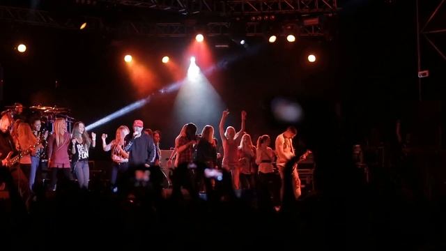 Limp Bizkit - Faith (Live @ Expo Centre, Novosibirsk, Russia, 17.11.2013) смотреть онлайн